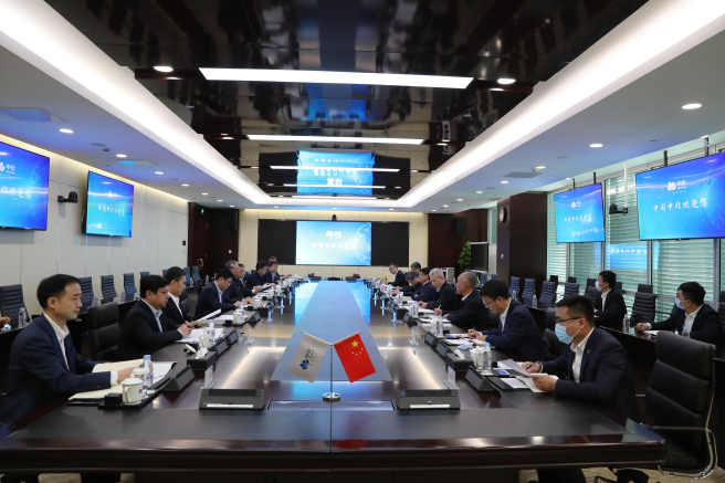李凡荣会见中国一重董事长刘明忠、总经理徐鹏
